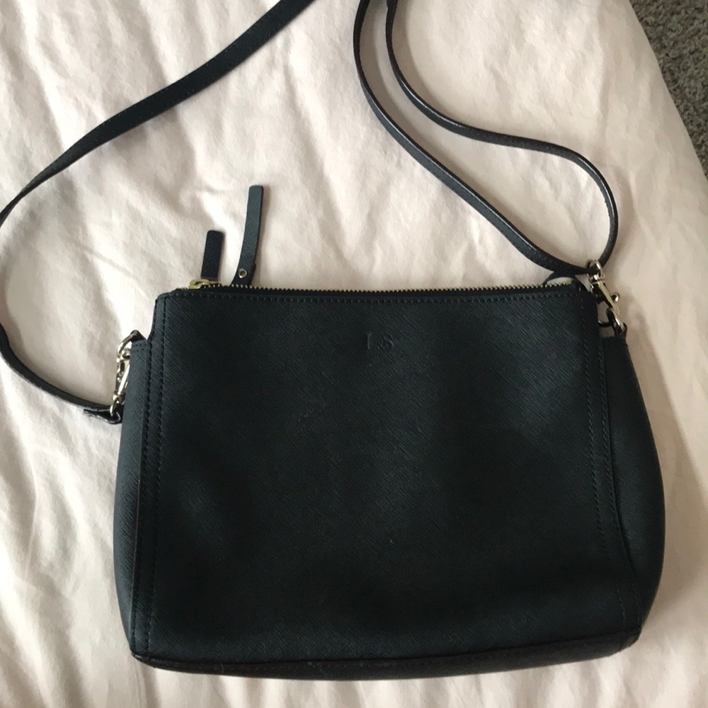 Lo and sons pearl saffiano black/gold hardware